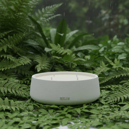 Vela verde silente cuatro mechas: Huele a un jardín en calma tras la lluvia