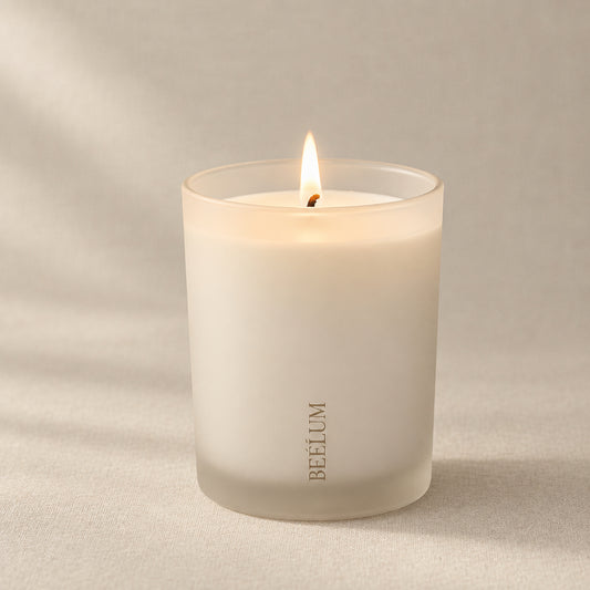 Vela personalizada: Elige tu fragancia favorita y crea una vela única.